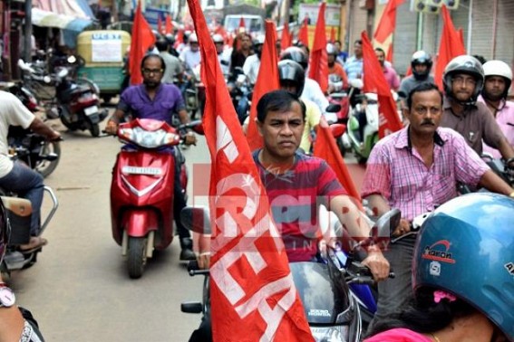 TGEA gives Red-Salam without 'Pay Commission' TGEA gives Red-Salam without 'Pay Commission'